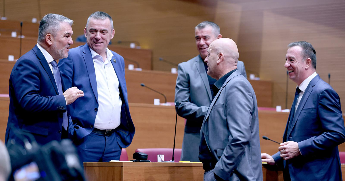 Pupovac o grafitu: Da vatreno zagovaram zaštitu hrvatskog jezika, prvi bih ustao