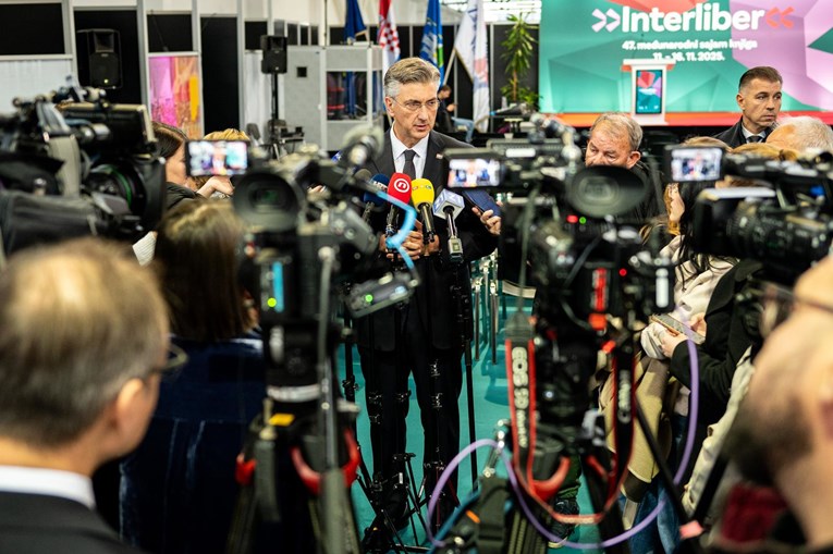 Plenković komentirao Tomaševićevu zabranu ZDS-a i slike četnika u Vukovaru