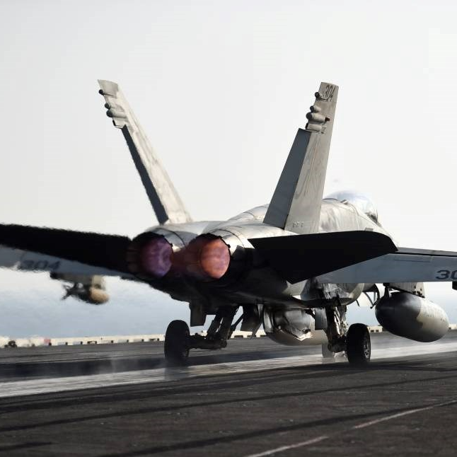 Američka mornarica: Spriječili smo Iran da zaplijeni dva tankera