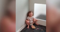 "O Bože, što to imaš?": Mama nije mogla vjerovati što joj kći radi u hodniku