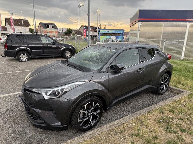 Najbolji auto oglasi: Toyota za 19.500 €, Megane za 8600 € i BMW za 15.990 €