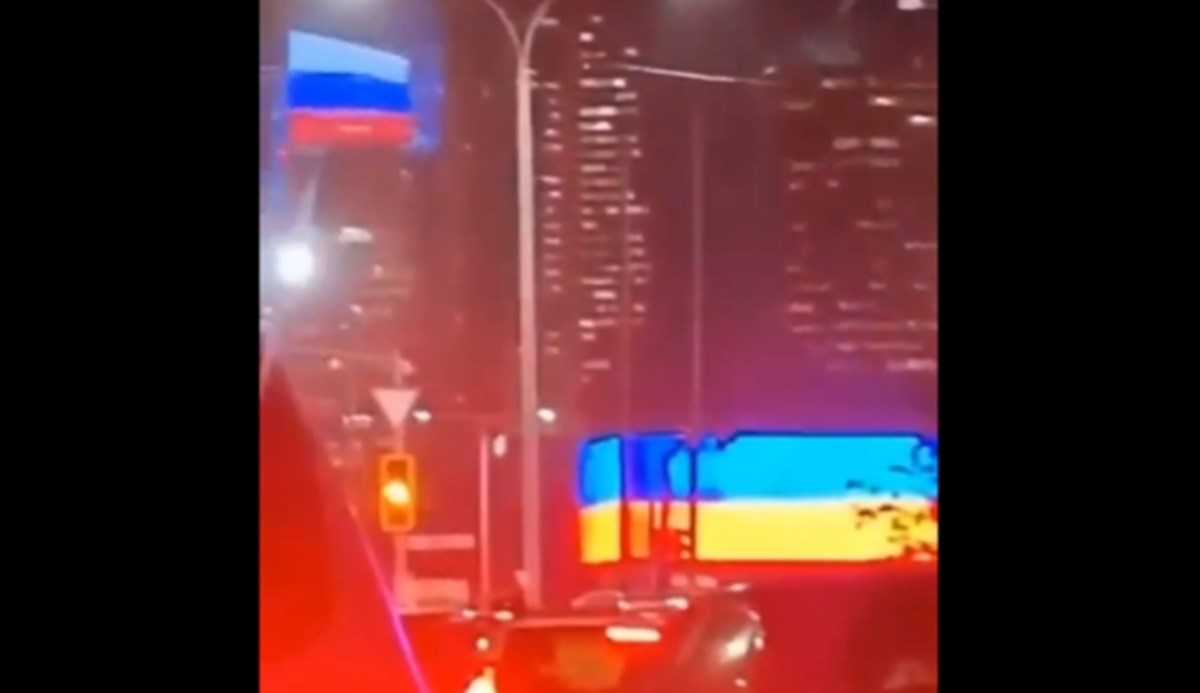 VIDEO Putin došao u Astanu, u centru grada pojavila se velika ukrajinska zastava