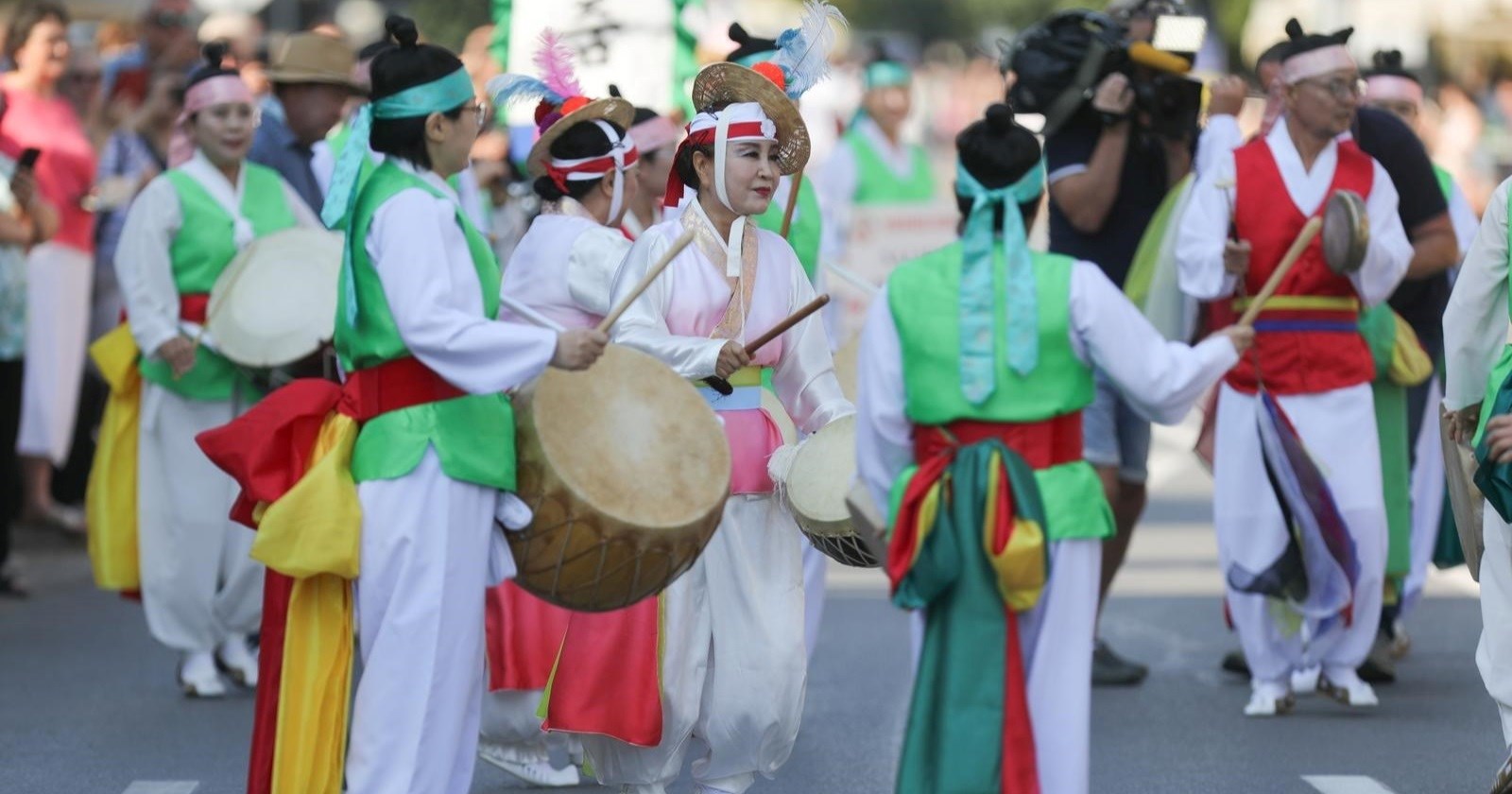 U svečanom mimohodu u Đakovu više od  2200 sudionika iz Hrvatske i svijeta
