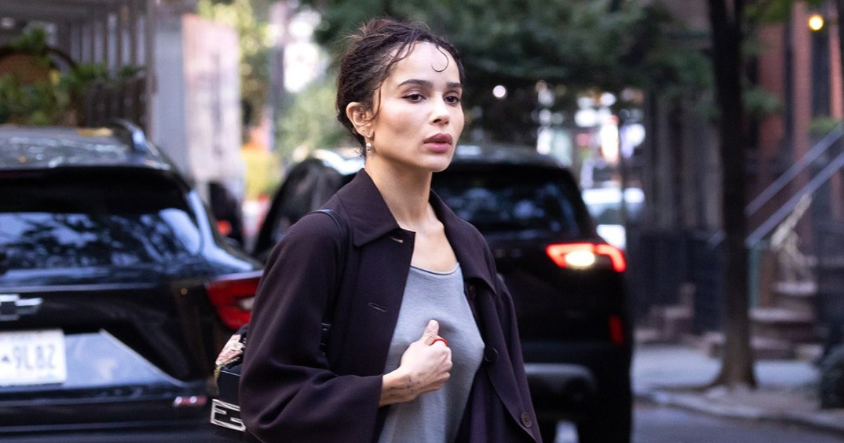 Zoë Kravitz nosi salonke neobičnog dizajna koje postaju sve popularnije