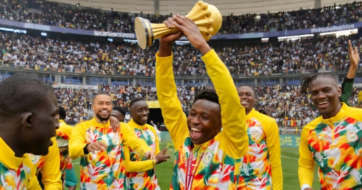 VIDEO Senegalci oduzeti trofej afričkih prvaka donijeli na utakmicu u Pariz