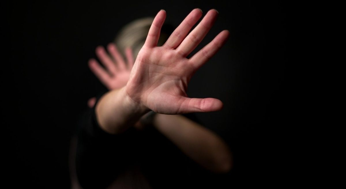 Muškarca u Varaždinu terete da je silovao 16-godišnjakinju i zlostavljao drugu curicu