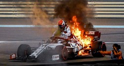 Nakon Grosjeanovog zapalio se i Raikkonenov bolid. Finac se spasio brzom reakcijom