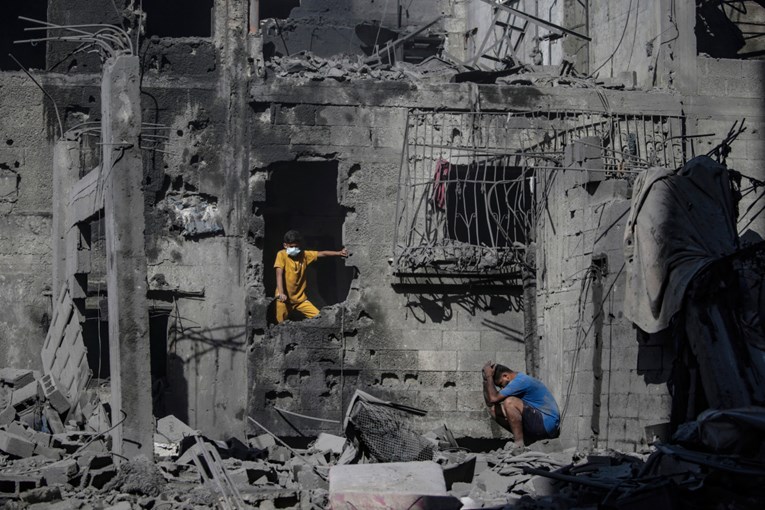 Izrael se bombardiranjem osvetio za smrt vojnika. Više od 100 Palestinaca poginulo