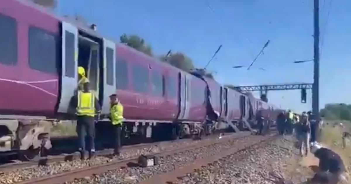 Sudar vlakova kod Londona, više ozlijeđenih
