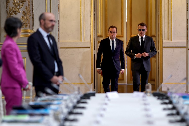 Francuski premijer naredio testiranje zaposlenika vlade na droge, podijeljeni otkazi
