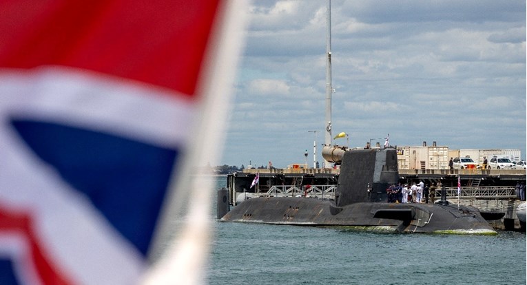 Britanska mornarica prati dvije ruske podmornice u Sjevernom moru