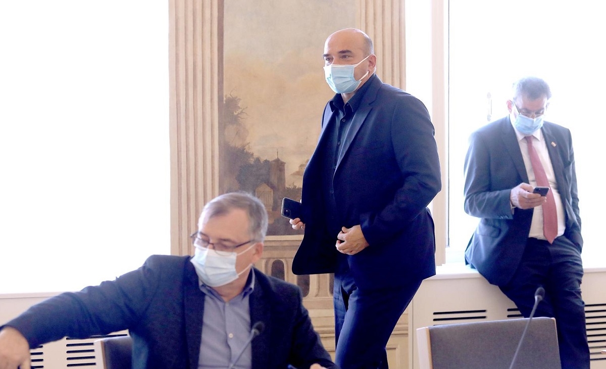 Lauc: Savjet zaključio da cjepivo loše štiti od zaraze. Vlada: Potpuno netočno
