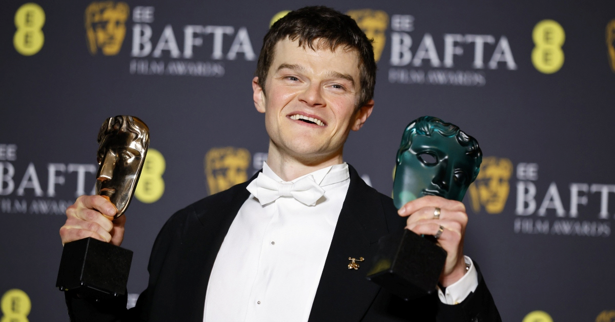 Upoznajte glumca koji je pobijedio Chalameta na BAFTA-i: Sve o zvijezdi filma I Swear