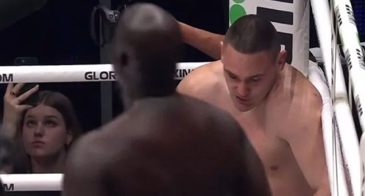 Srpski div brutalno nokautiran. Pogledajte kako ga je suparnik ugasio