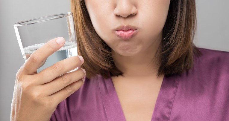 Omiljeni narodni lijek: Evo kada biste trebali posegnuti za slanom vodom