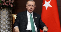 Politico: Erdogan bi mogao pokrenuti rat da "spasi svoju kožu"