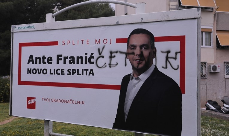 FOTO Netko je na plakate SDP-ovca u Splitu ispisao ustaško U i "četnik"