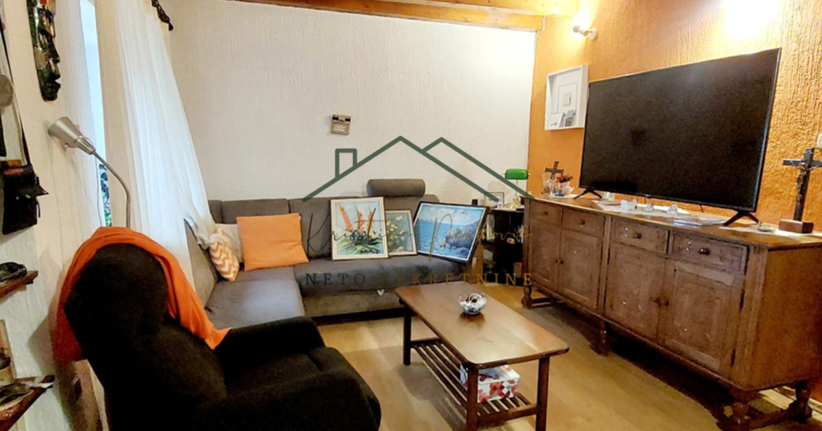 Top oglasi za nekretnine: Moderan stan s velikom garažom na Laništu