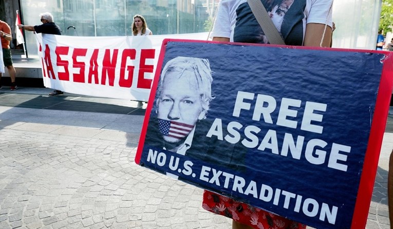 Assangeova obitelj pozvala Australiju da intervenira prije njegovog izručenja SAD-u