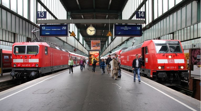 Hrvat uhićen u Njemačkoj, prijetio nožem 18-godišnjaku, pratio ga u vlak...