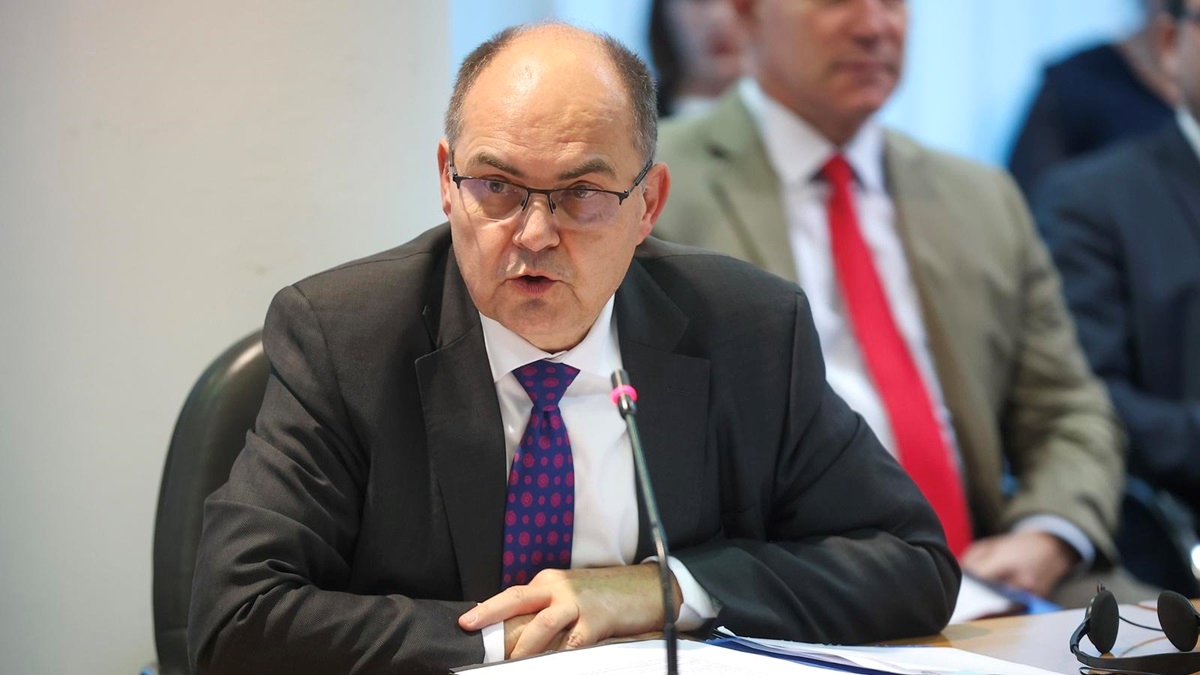 SAD i Velika Britanija podržale visokog predstavnika u BiH, EU malo opreznija