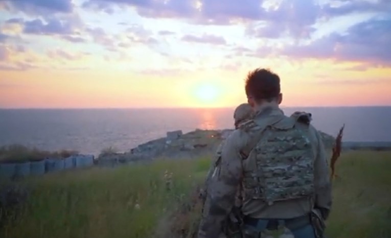 "Nema puno budala u vojsci...": Priča heroja koji je letio za Azovstal i Zmijski otok