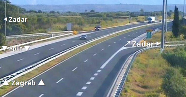 Jak vjetar ograničava promet na Jadranskoj magistrali