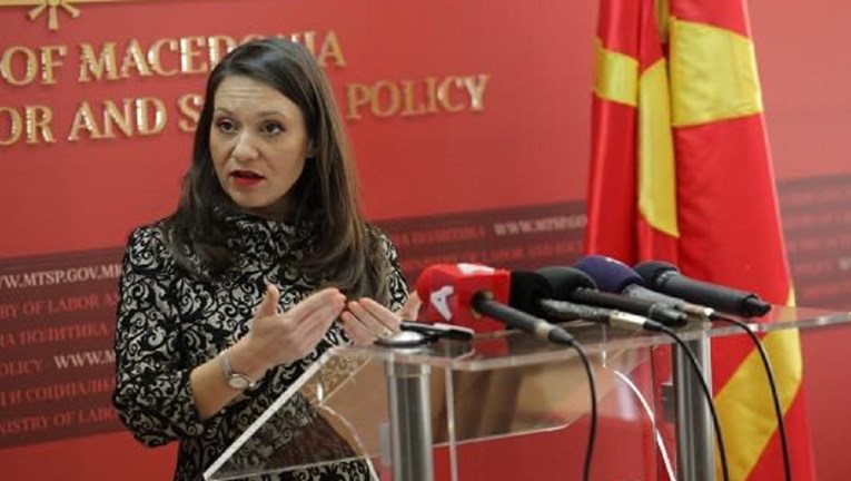 Makedonska ministrica smijenjena jer je koristila ime Makedonija