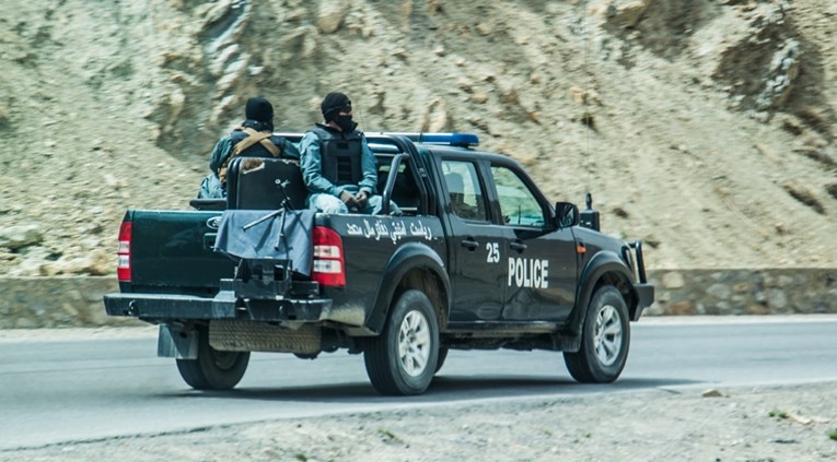 Ubijen talibanski guverner u Afganistanu, bombaš samoubojica došao do njegovog ureda