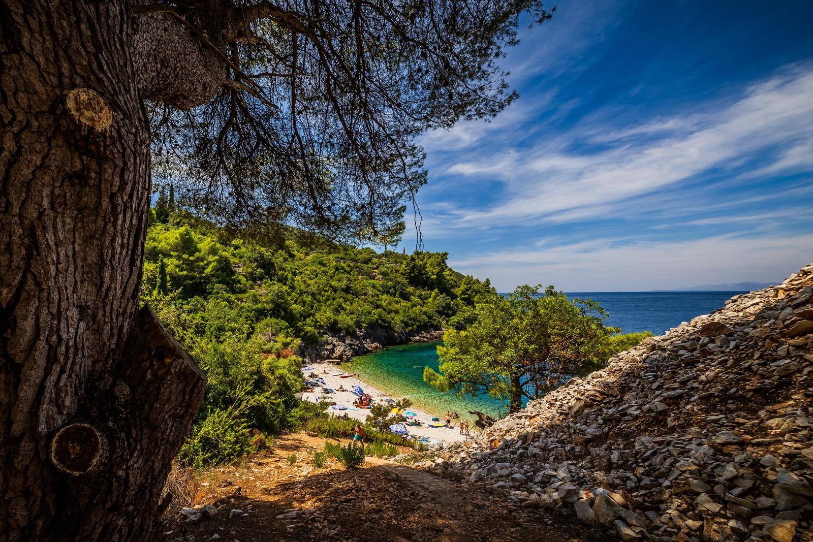 Isplati se namučiti za dolazak do nje: Korčula krije plažu s nevjerojatnim pogledom