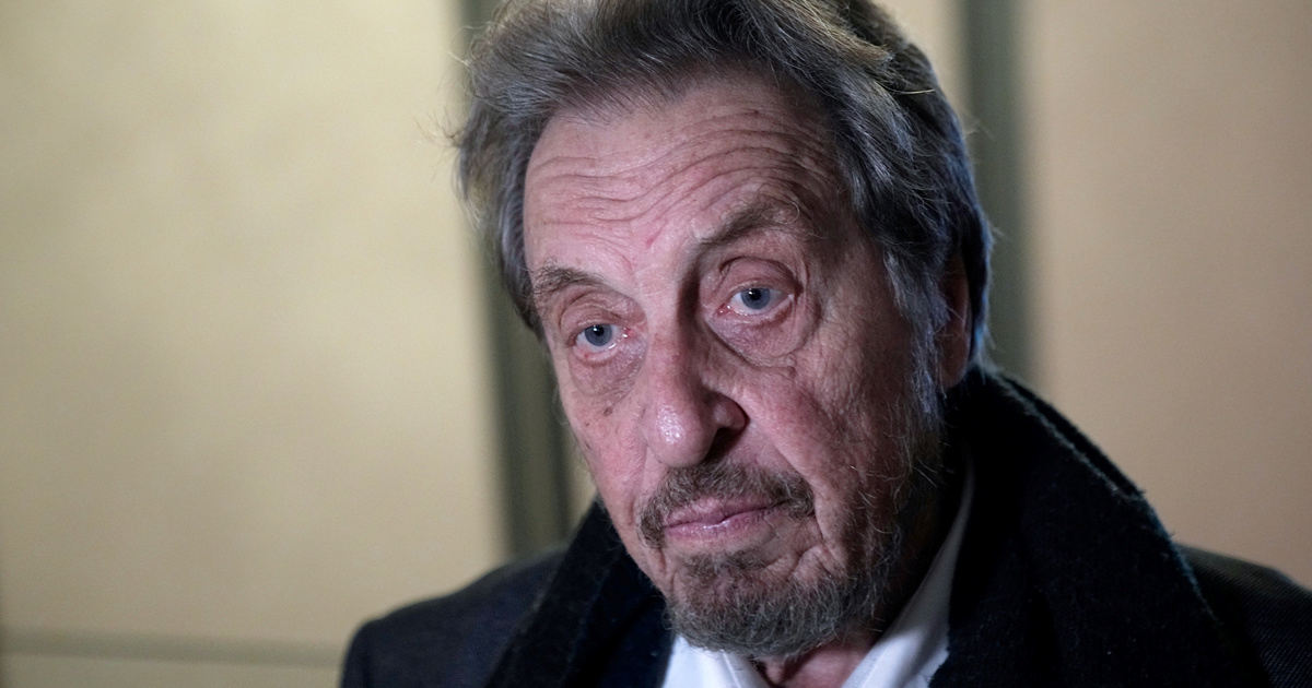 Muskov otac: Volio bih dobiti rusku putovnicu