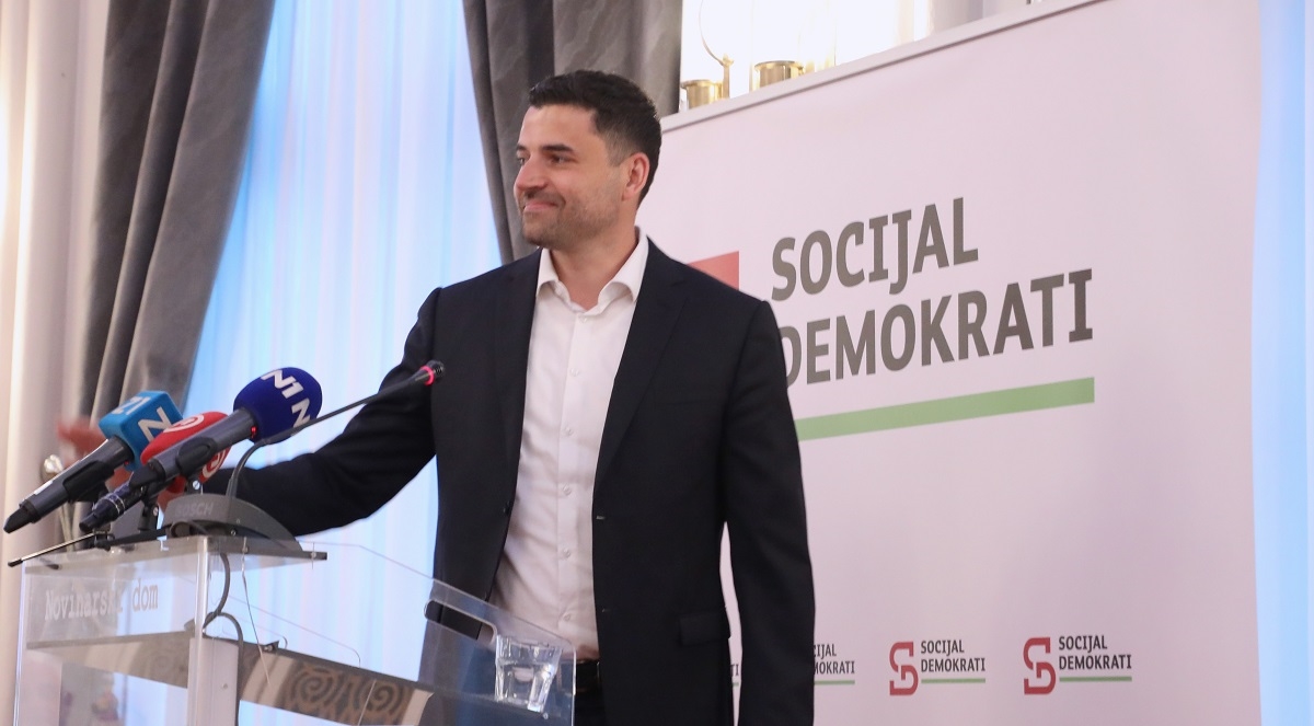 Bernardić se vratio u politiku, u Splitu je održao presicu