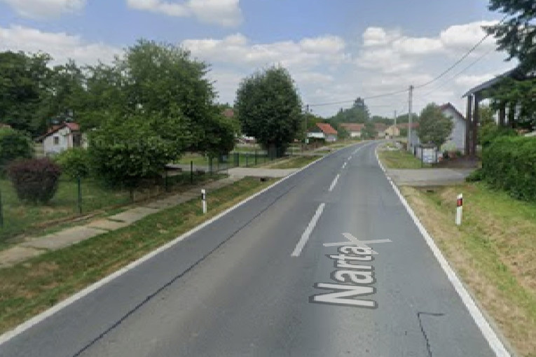 Hodao selom kod Bjelovara i suzavcem špricao pse u dvorištima