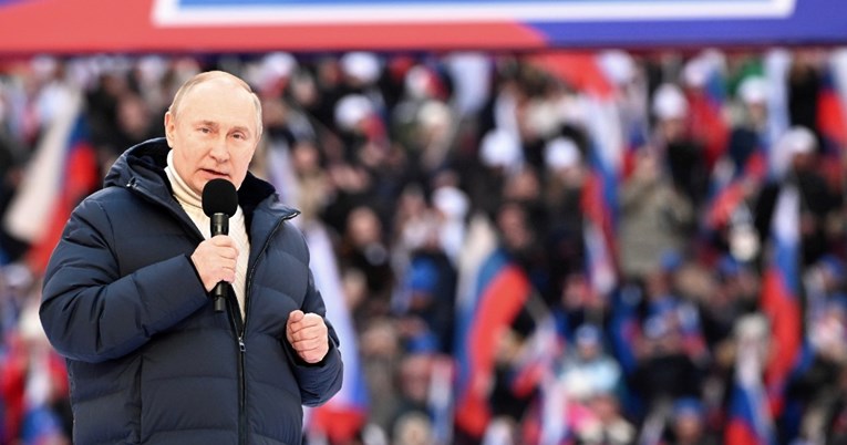 BBC razgovarao s ljudima na Putinovom skupu. Kažu da su ih prisilili na dolazak