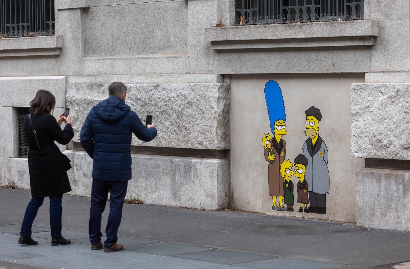 Vandaliziran mural "Simpsona u Auschwitzu". Autor: To je antisemitizam
