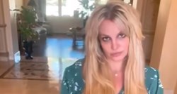 Britney Spears iznenadila golišavim videom pa poručila: Sve sam odrezala