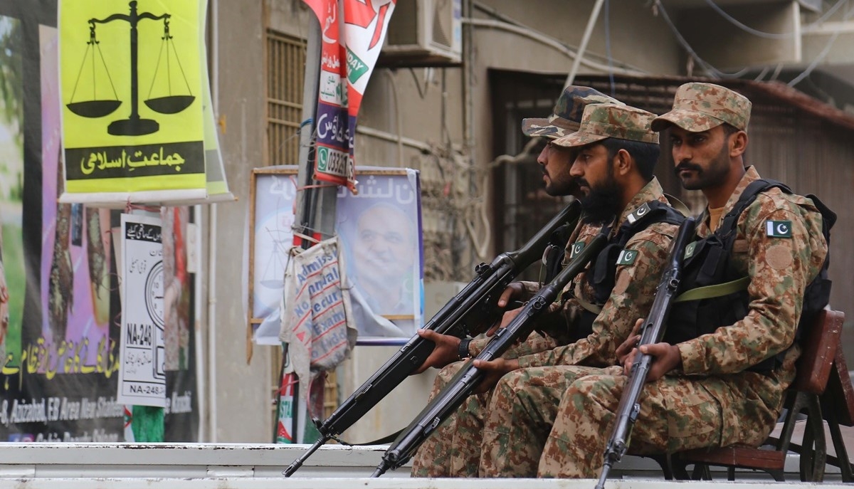 Pucnjava na izborima u Pakistanu, ubijen zaštitar