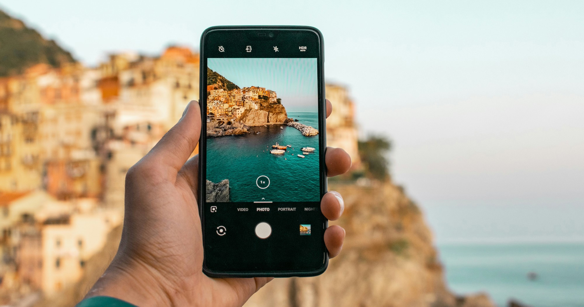 Kako zaštititi mobitel od krađe tijekom putovanja?