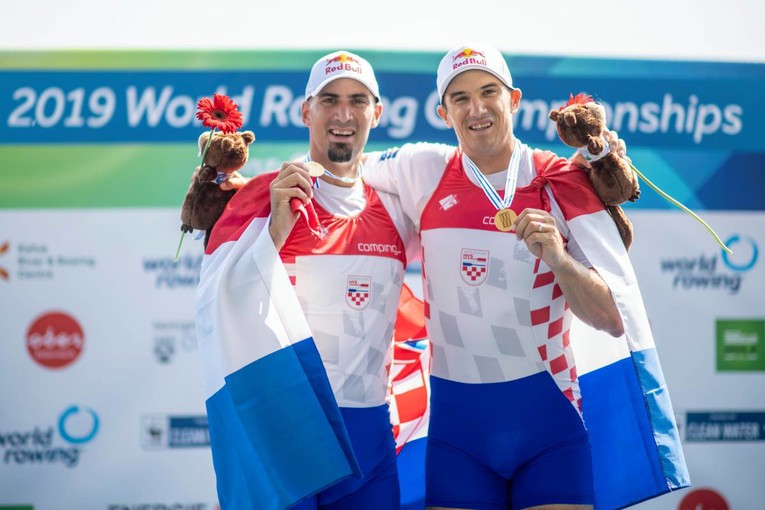 VIDEO Čudesni Sinkovići osvojili prvo mjesto u finalu Svjetskog kupa u Plovdivu