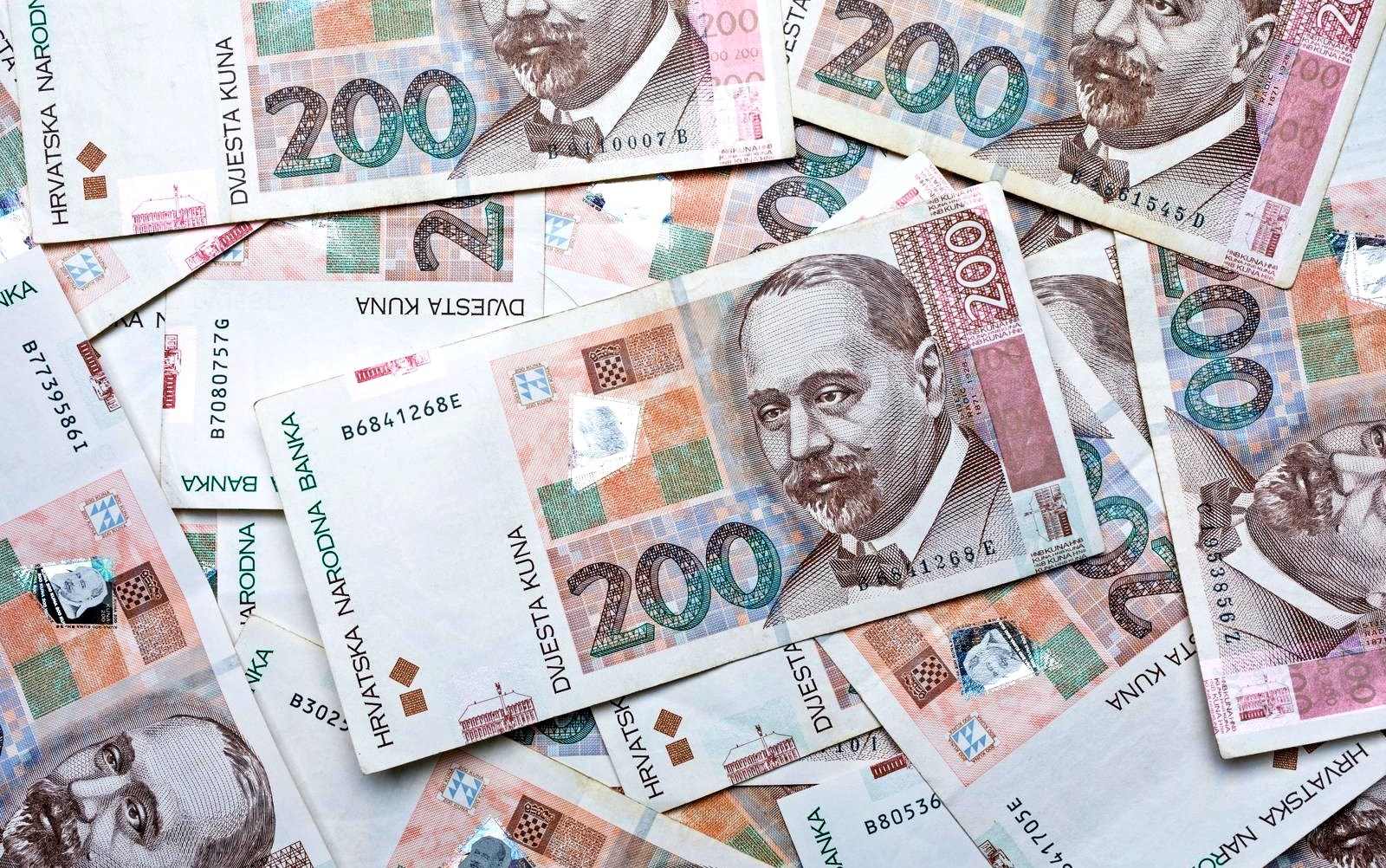 Hrvatskim bankama na tjedan dana plasirano 255 milijuna kuna
