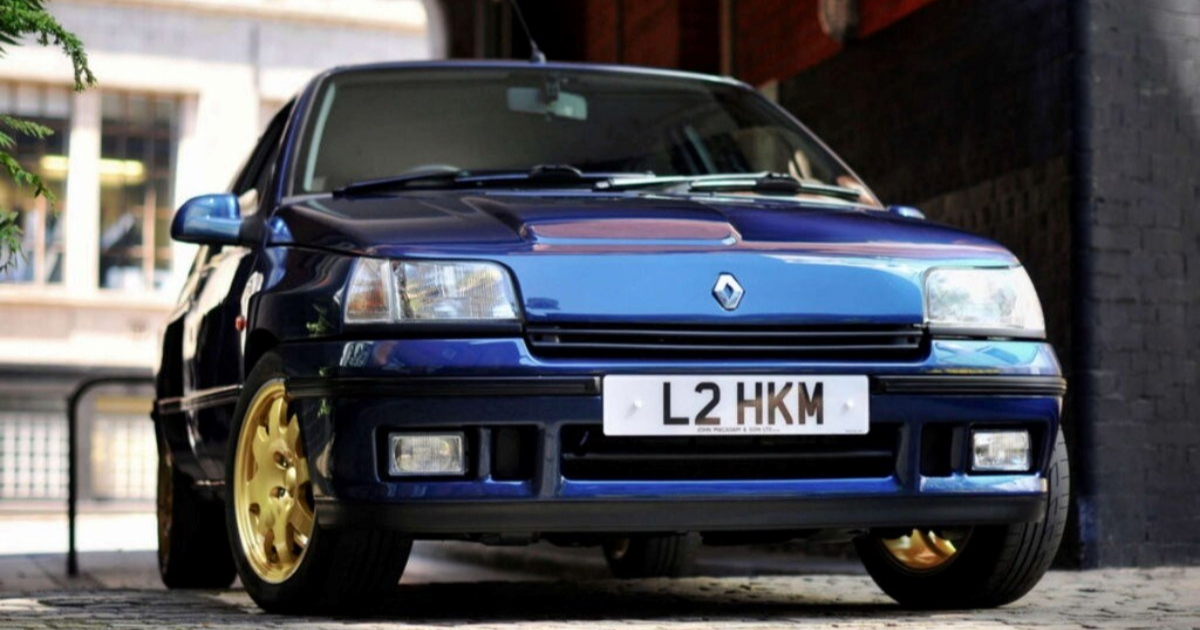 Ovaj Renault Clio je vremenska kapsula. Prodaje se