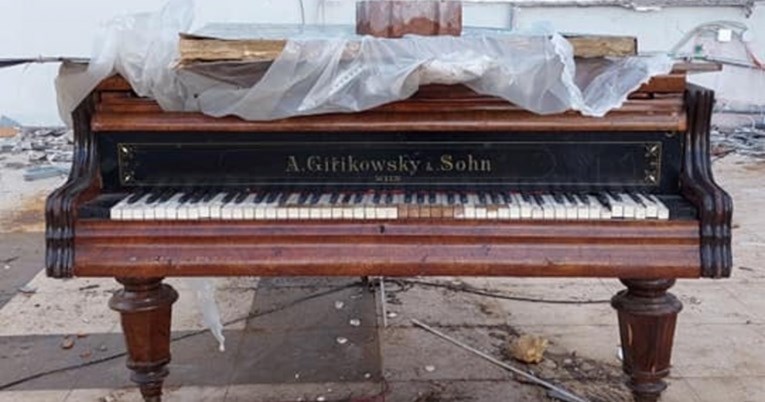 Klavir s Bačvica ne vrijedi ni 1000 kn, vlasnik kaže da ga je prodao za 47.000 eura