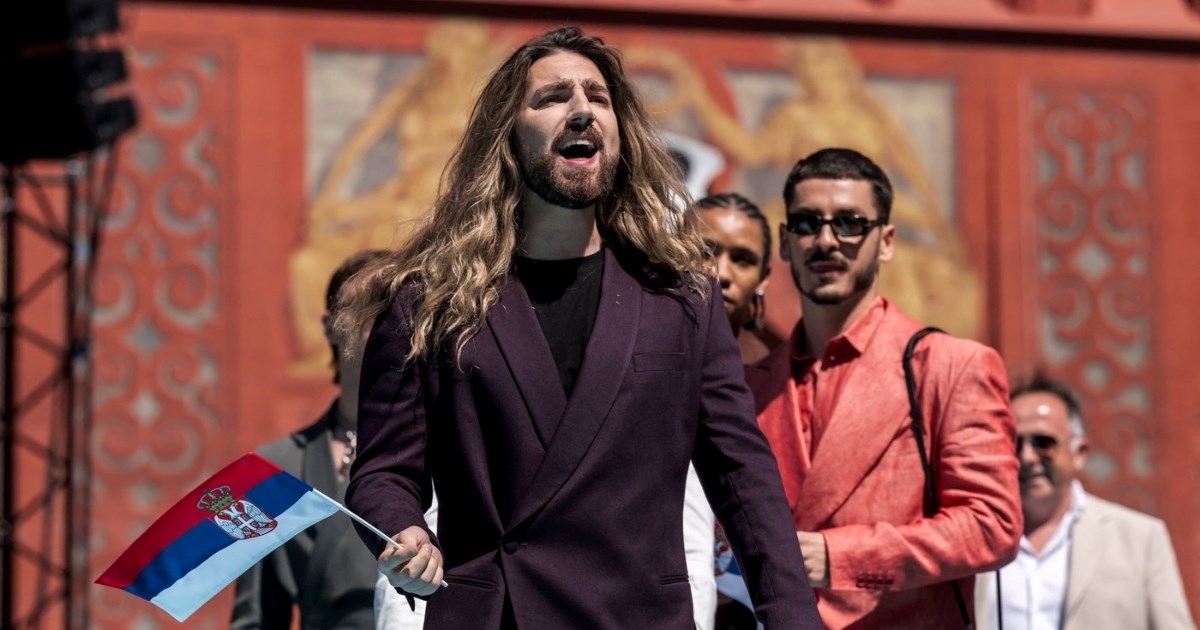 VIDEO Princ od Vranje otkrio tajnu svoje frizure pa začudio mnoge