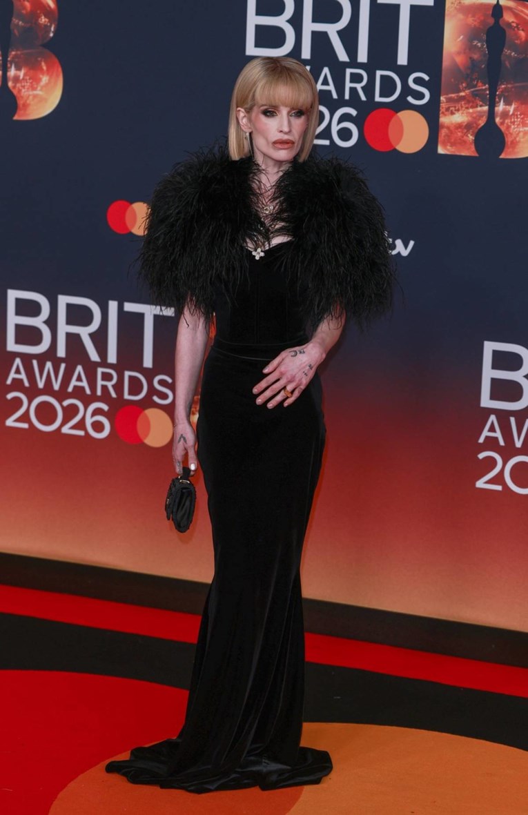 Kelly Osbourne nakon fotki koje su šokirale mnoge: "Udarate me dok sam na dnu"