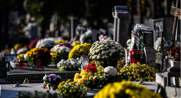 Nova pravila: Za ulazak u mrtvačnice na zagrebačkim grobljima potrebna covid-potvrda