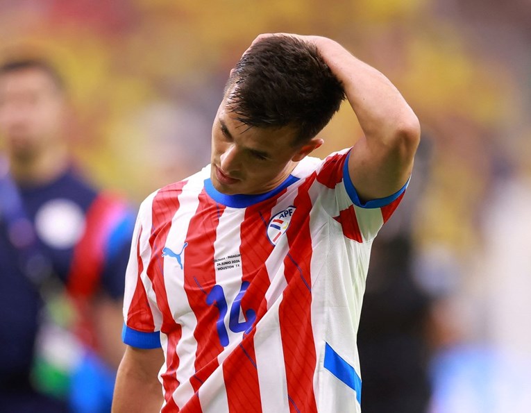 Nogometaš oprao putovnicu u hlačama i propustio nastupe za reprezentaciju