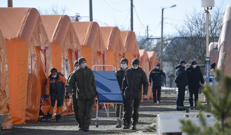Pandemija na istoku Europe: U Ukrajini rekordan broj mrtvih, Latvija je u lockdownu