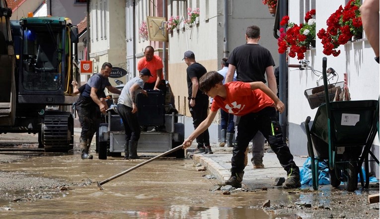 Vlada donijela odluku o žurnoj pomoći Sloveniji zbog poplava