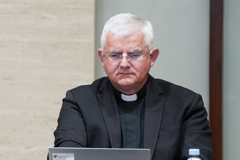 Riječki nadbiskup: Crkva ne smije širiti strah i podjele, nego mir i dobrotu