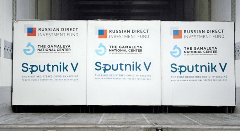 Dvije vladajuće slovačke stranke traže ostavku premijera zbog Sputnika V
